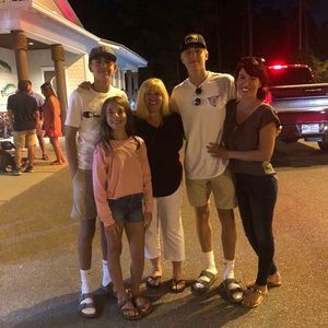 Meet your Posher, Angelina